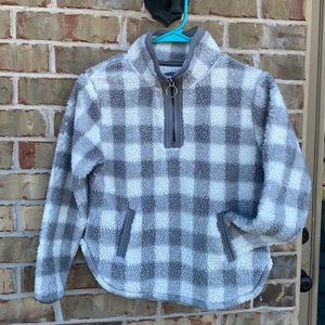 Cuddly Sherpa Girls size 10/12 pull over plaid